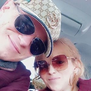 Meet your Posher, Charlyce